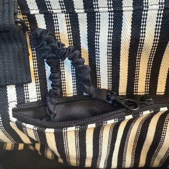 BEIS Mini Weekender – Black Stripe | NWT Limited Edition, Sold Out - Picture 11 of 15